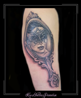 barokspiegel vrouw victoriaans masker spiegel bovenarm