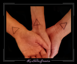 familie tattoo driehoek