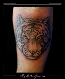 tijger onderarm