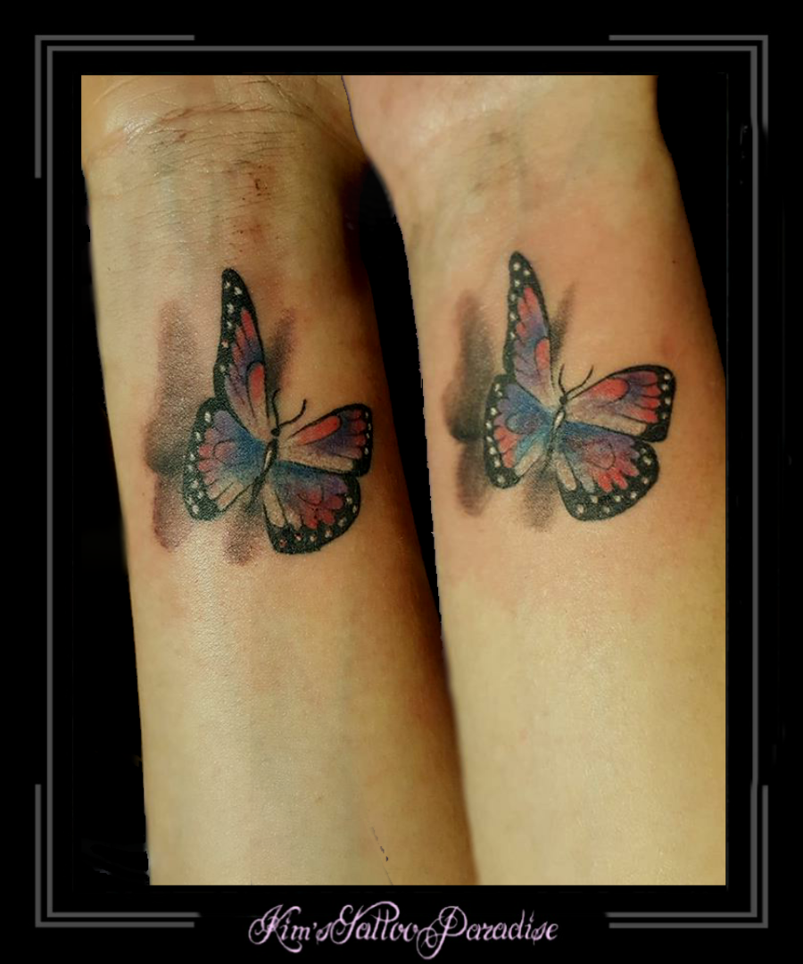 vriendinnen tattoo vlinders pols