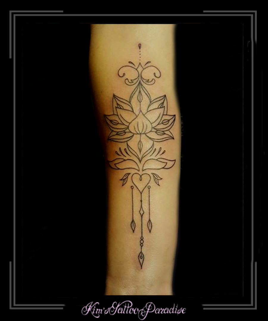mandala lotus onderarm