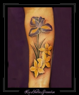 bloemen iris jasmijn onderarm