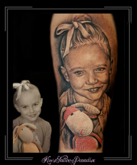 portret,dochter,meisje,knuffel,onderarm1,