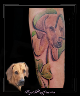 portret,hond,klavertje 4,onderarm,